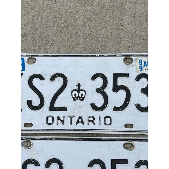 Pair of Ontario License Plates KS2 353 Black and White - Picture 6 of 10